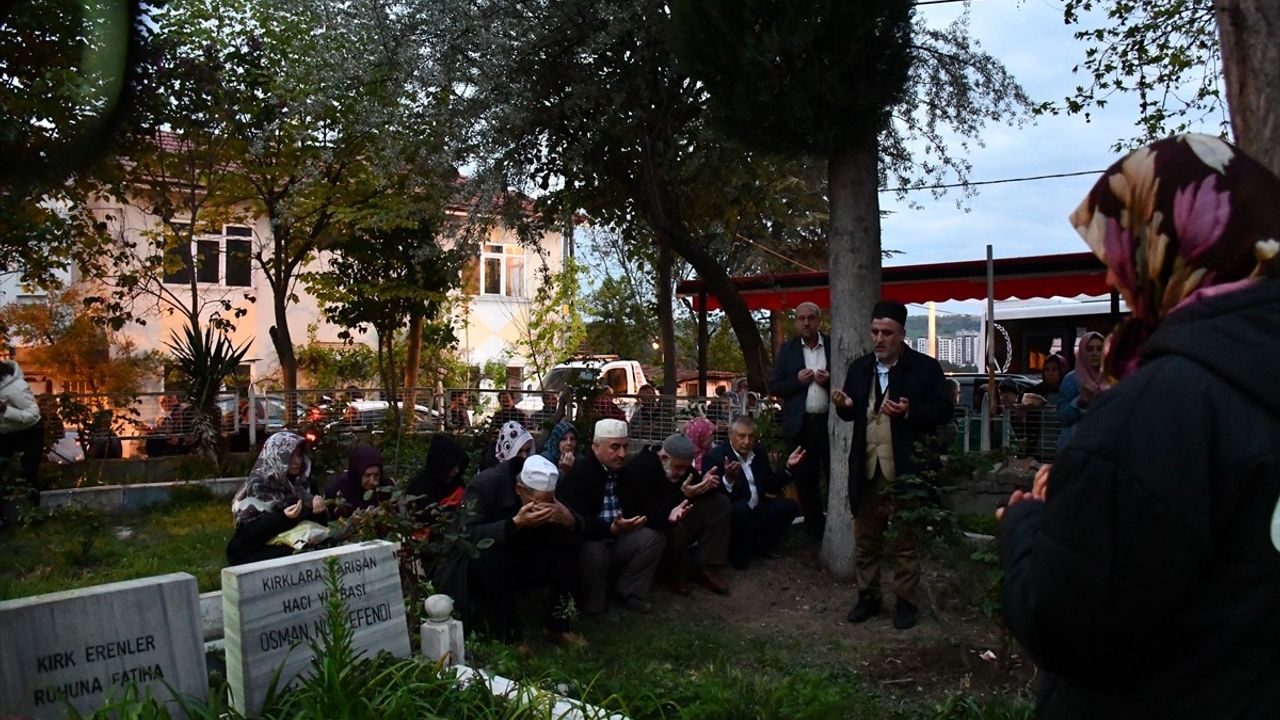 Bilecik'te Hıdırellez Geleneği Kırklar Tepesi'nde Kutlandı