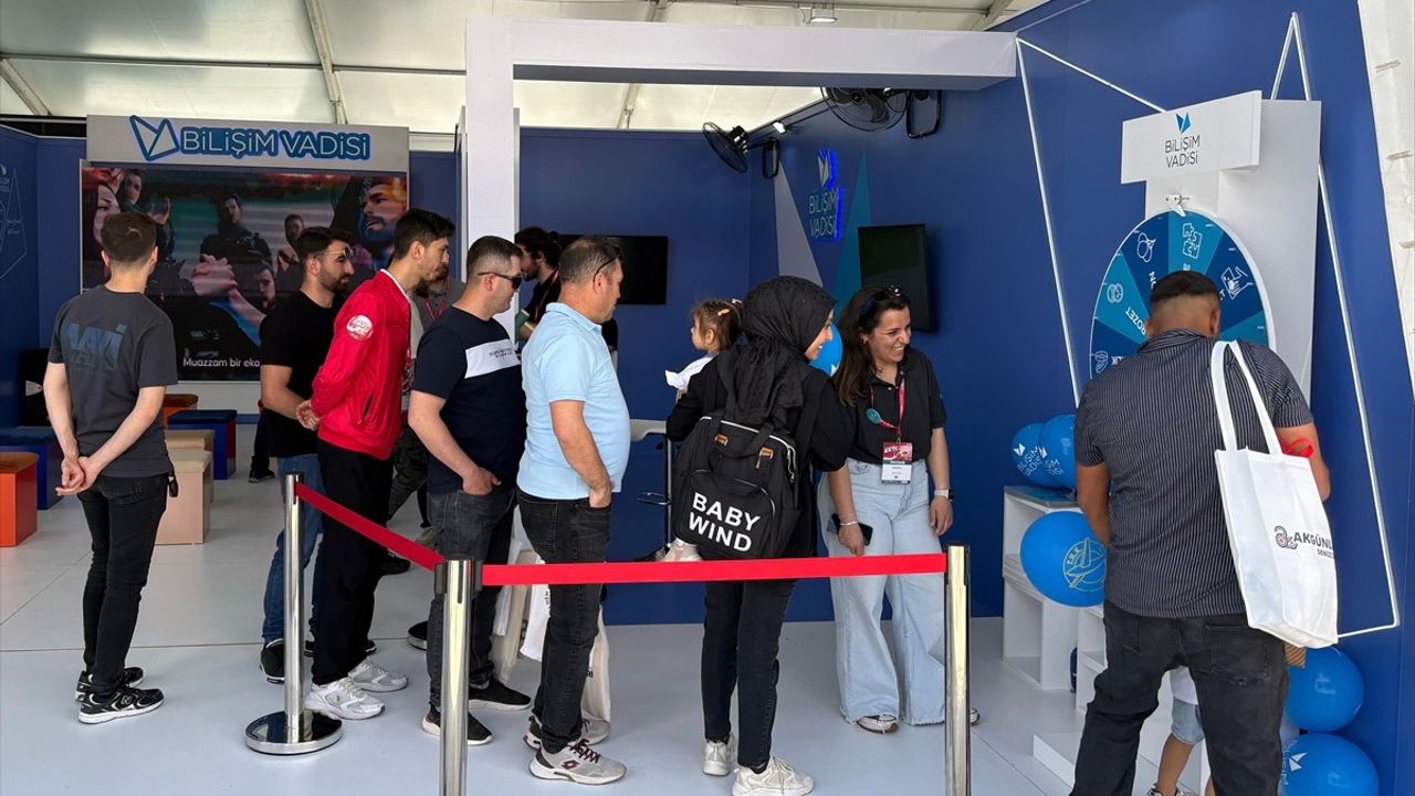 Bilişim Vadisi, TEKNOFEST KKTC'de Yenilikçi Teknolojileri Sergiliyor