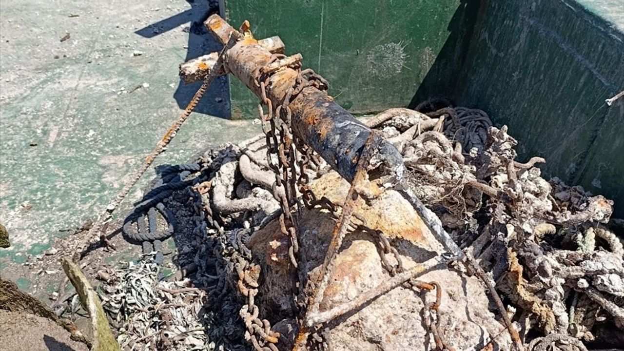 Bodrum'da Denizdeki Atıklar Temizlendi: 50 Ton Atık Toplandı