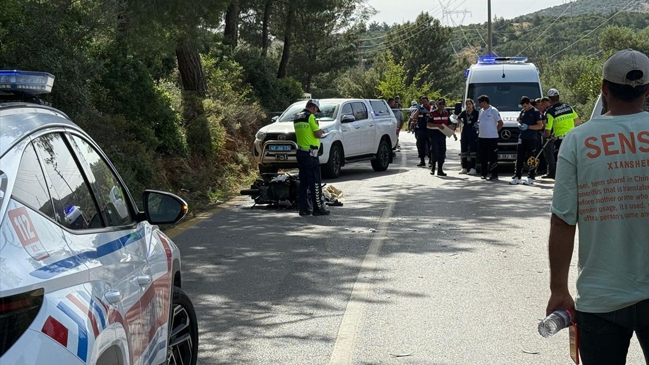 Bodrum'da Kamyonet ile Motosiklet Çarpıştı: 1 Ölü, 1 Yaralı