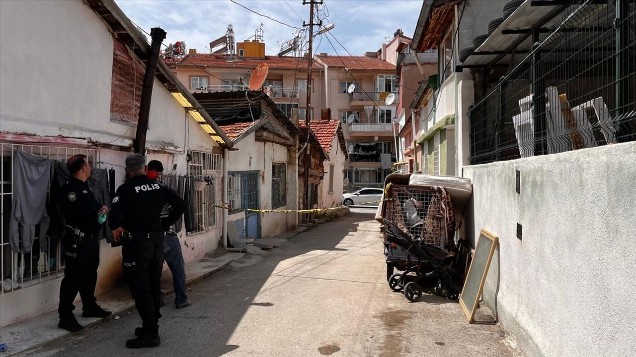 Burdur'da Yalnız Yaşayan Bir Kişi Evinde Ölü Bulundu