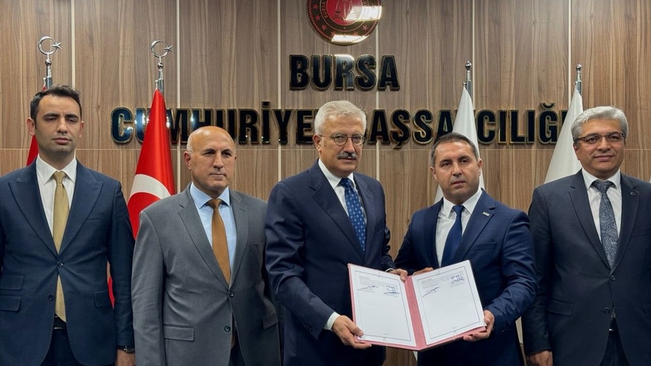 Bursa Cumhuriyet Başsavcılığı ve Yeşilay Arasında Bağımlılıkla Mücadele Protokolü İmzalandı