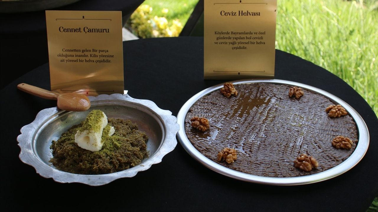 Bursa'da Türk Mutfağı Haftası Etkinlikleri Kapsamında 20 Çeşit Helva Tanıtıldı