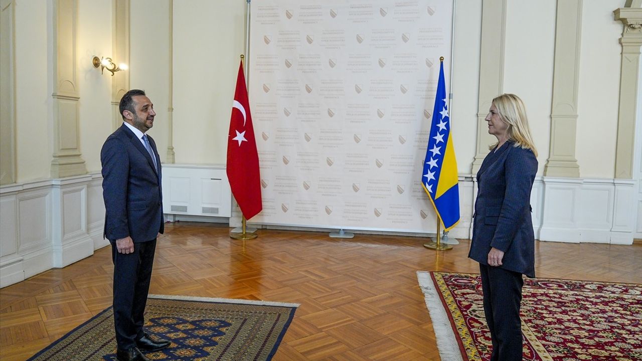 Büyükelçi Emin Akseki, Bosna-Hersek'te Görevine Başladı