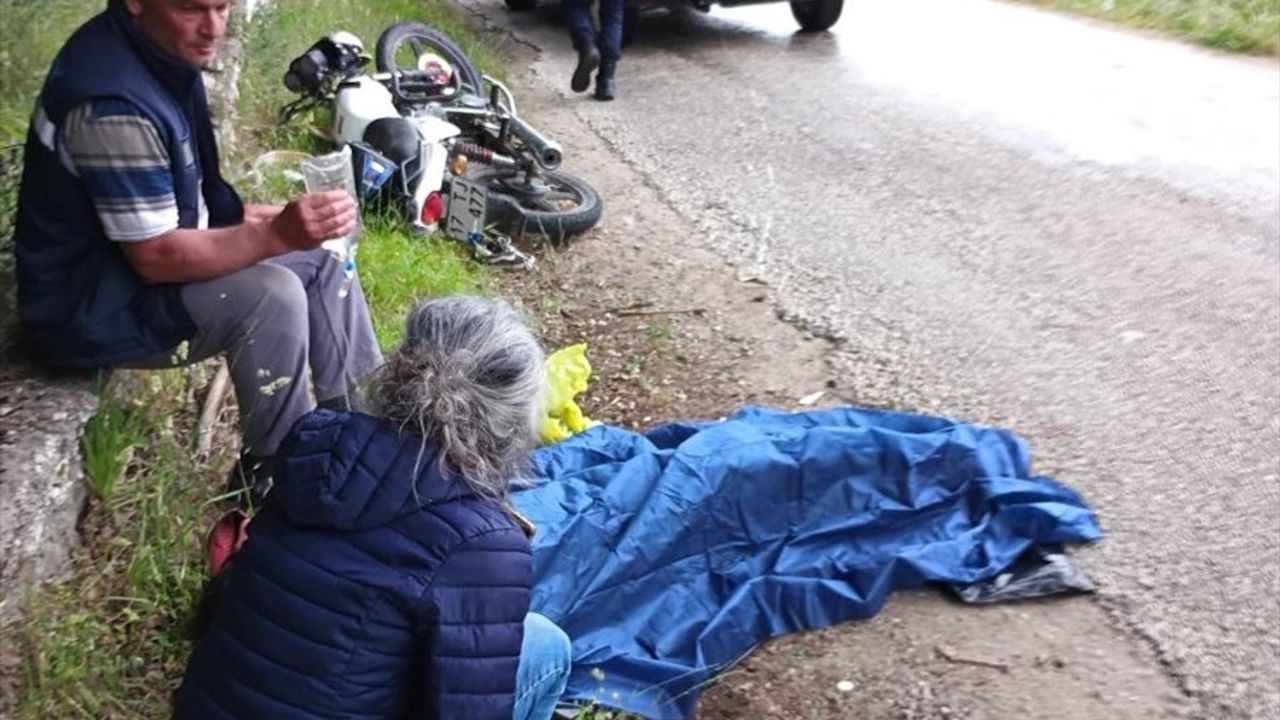Çanakkale'de Motosiklet Kazası: 1'i Ağır 4 Yaralı