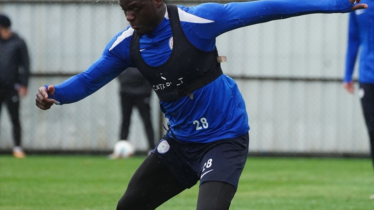 Çaykur Rizespor, Göztepe Maçına Hazırlıklarını Sürdürüyor