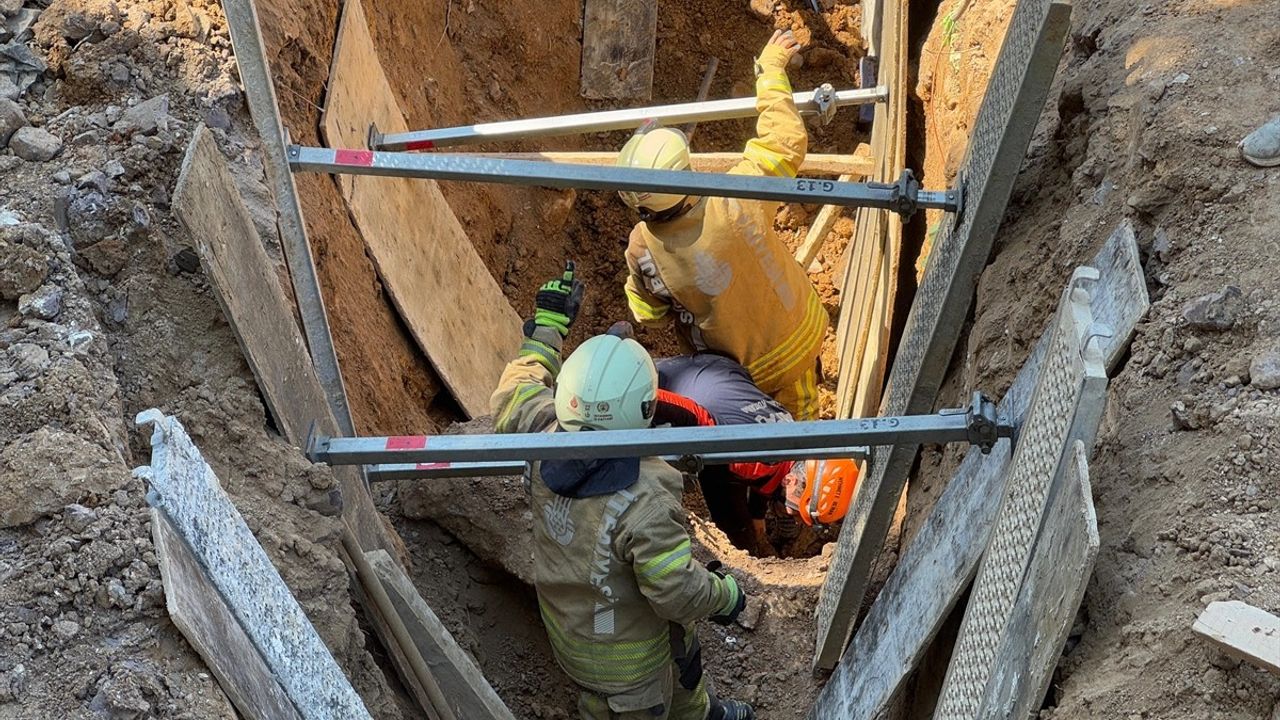 Çekmeköy'deki İnşaat Alanında Göçük: 1 İşçi Yaralı Kurtarıldı