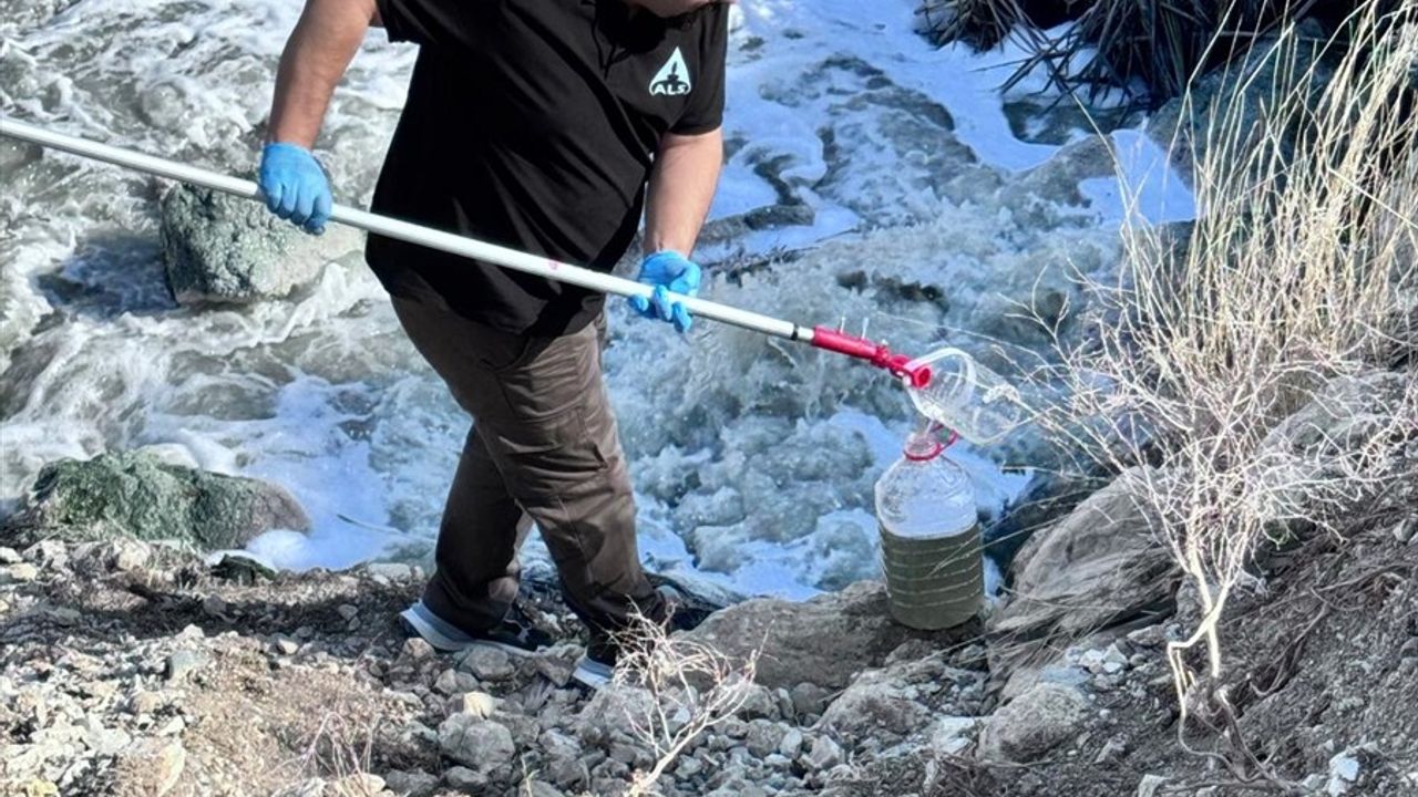 Ceyhan Nehri'nde Kirliliğe 10 Milyon 30 Bin Lira Ceza Uygulandı