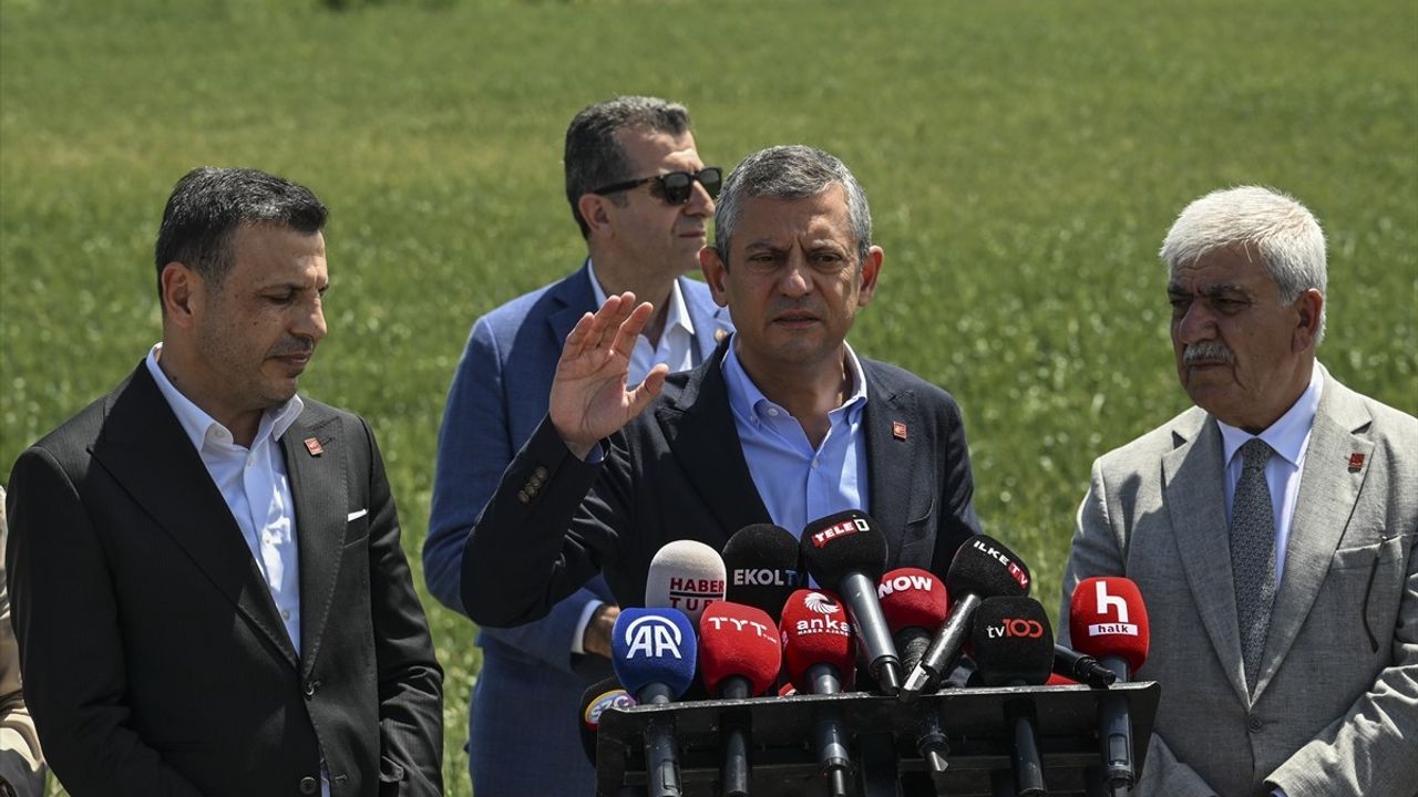 CHP Genel Başkanı Özel'den İmamoğlu'na Destek Ziyareti