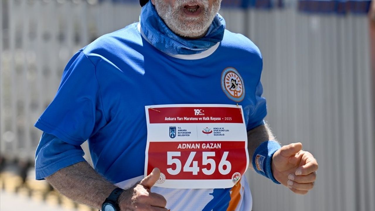 CHP Genel Başkanı Özgür Özel, Ankara Yarı Maratonu'nda Önemli Açıklamalarda Bulundu