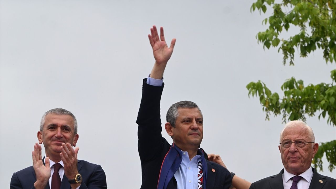 CHP Genel Başkanı Özgür Özel, Düzce Mitinginde Parti Vizyonunu Açıkladı