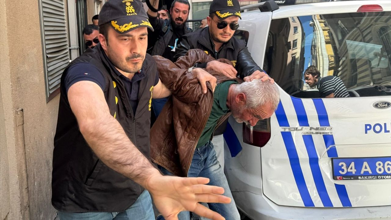 CHP Genel Başkanı Özgür Özel'e Yumruklu Saldırı: Şüpheli Gözaltında