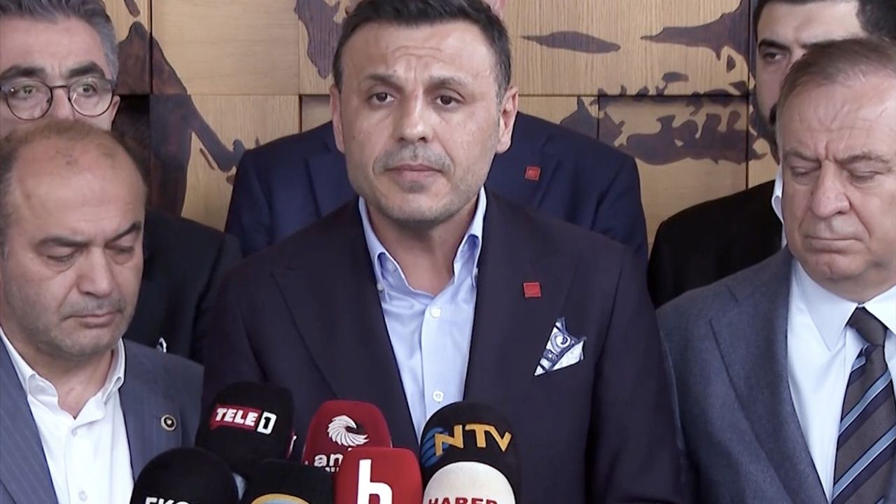 CHP İstanbul İl Başkanı Özgür Çelik'ten Yolsuzluk Soruşturmaları Açıklaması