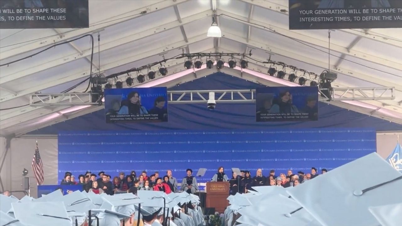 Columbia Üniversitesi'nde Filistinli Aktivist Halil İçin Protesto Düzenlendi