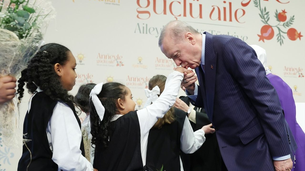 Cumhurbaşkanı Erdoğan'dan Kadına Yönelik Şiddetle Mücadele Taahhüdü
