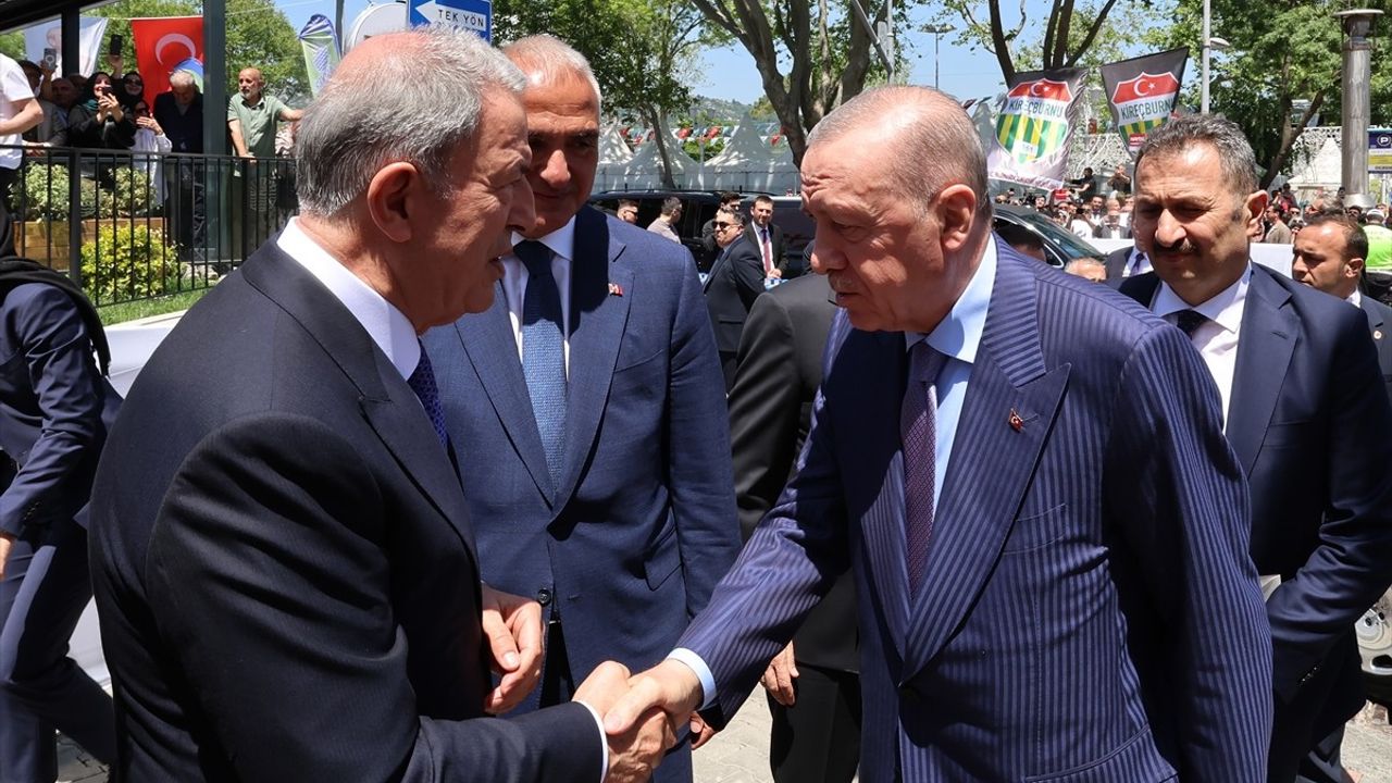 Cumhurbaşkanı Erdoğan, Kireçburnu Gümrükçü İshak Ağa Camisi'nin Açılışını Gerçekleştirdi