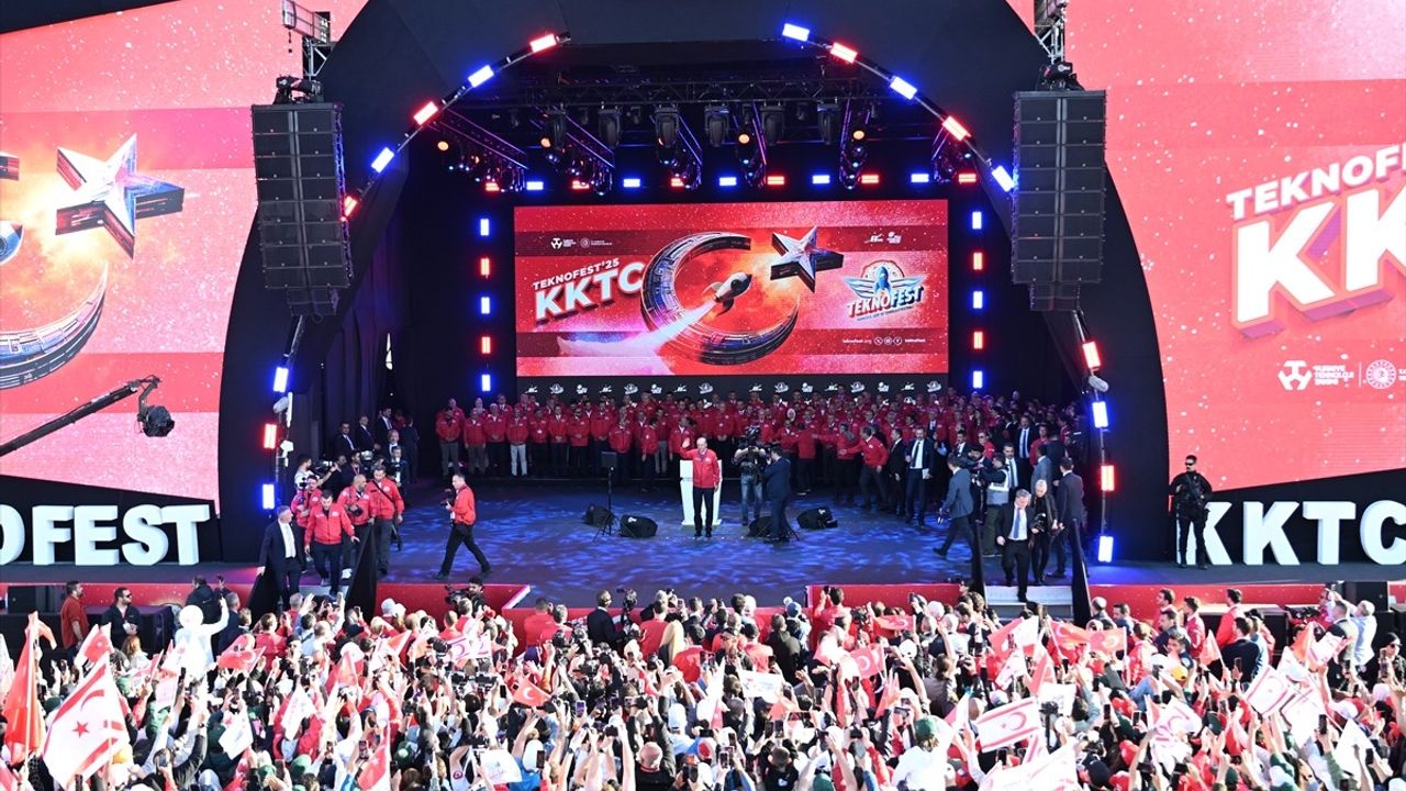 Cumhurbaşkanı Erdoğan, TEKNOFEST KKTC Ödül Töreni'nde Gençlere Seslendi