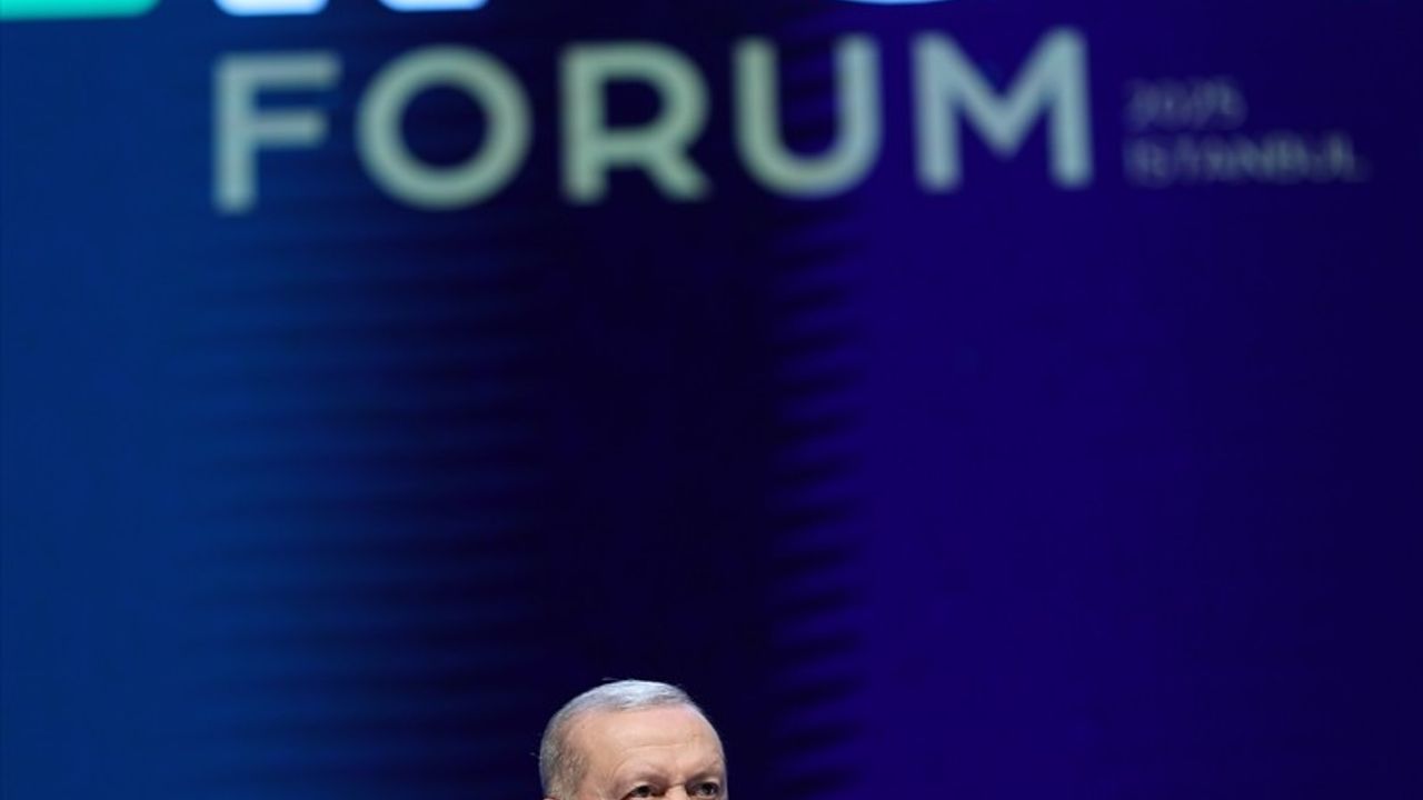 Cumhurbaşkanı Erdoğan, Uluslararası Yeşilay Federasyonu Forumu'nda Konuştu