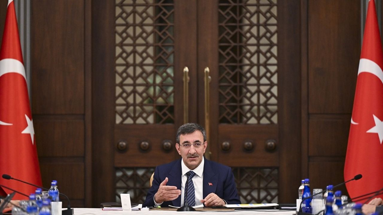 Cumhurbaşkanı Yardımcısı Yılmaz, Yatırım Ortamı İyileştirme Koordinasyon Kurulu Toplantısı'nda Türkiye'nin Yatırım Çekiciliğini Vurguladı