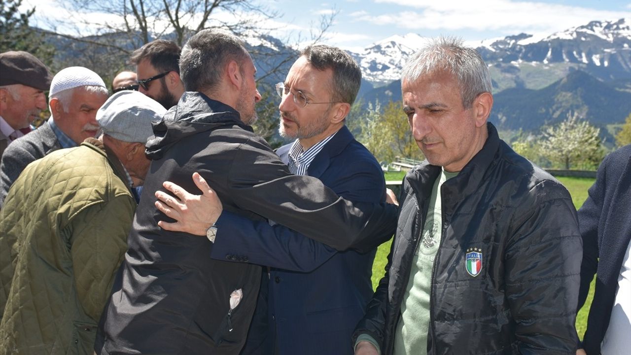 Cumhurbaşkanlığı İletişim Başkanı Fahrettin Altun'un Amcasının Cenazesi Artvin'de Gerçekleşti