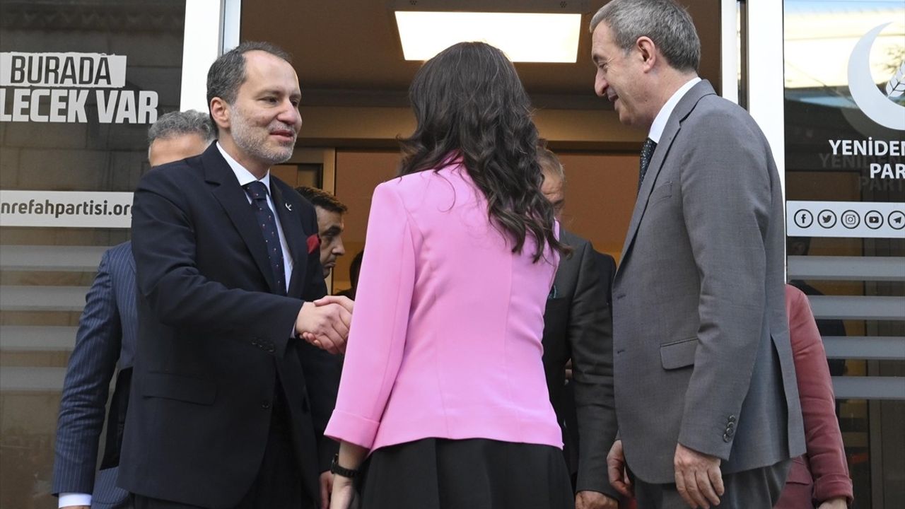 DEM Parti Heyeti, Yeniden Refah Partisi'ni Ziyaret Etti