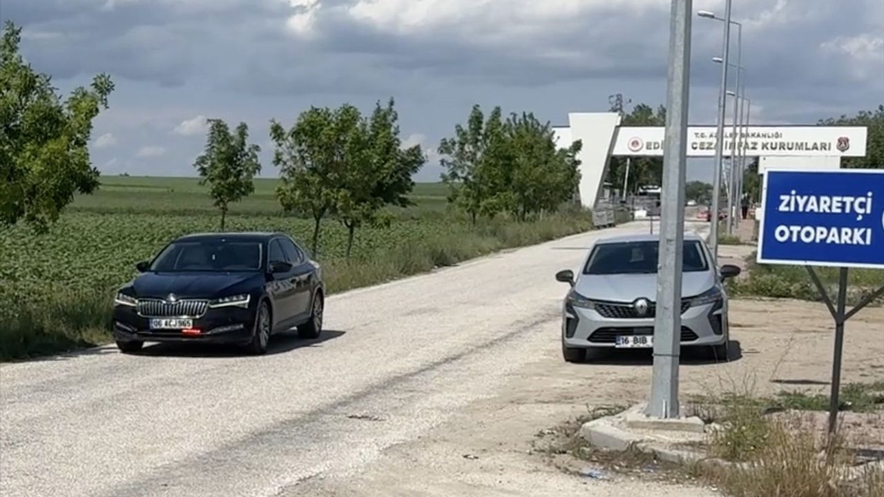 DEM Parti Milletvekili Pervin Buldan, Selahattin Demirtaş'ı Ziyaret Etti