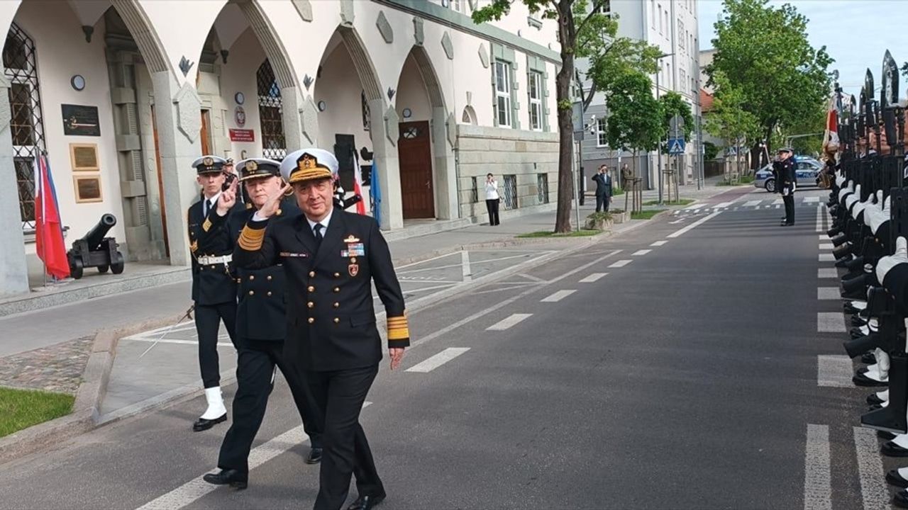 Deniz Kuvvetleri Komutanı Oramiral Tatlıoğlu Polonya'da Resmi Ziyaretlerde Bulundu