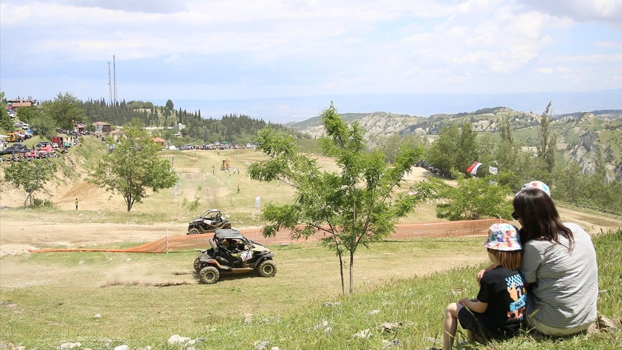 Denizli'de Off-Road Tutkunları Buluştu