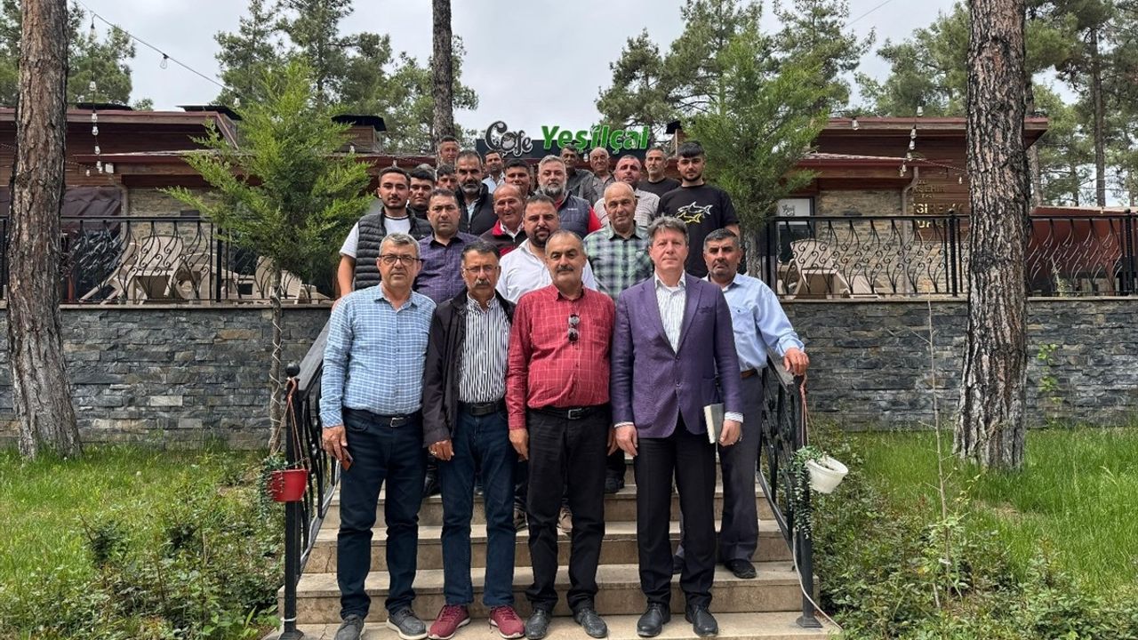 Denizli'nin 'Sudan Koyun Geçirme Yarışması' Kuraklık Nedeniyle Temmuza Alındı