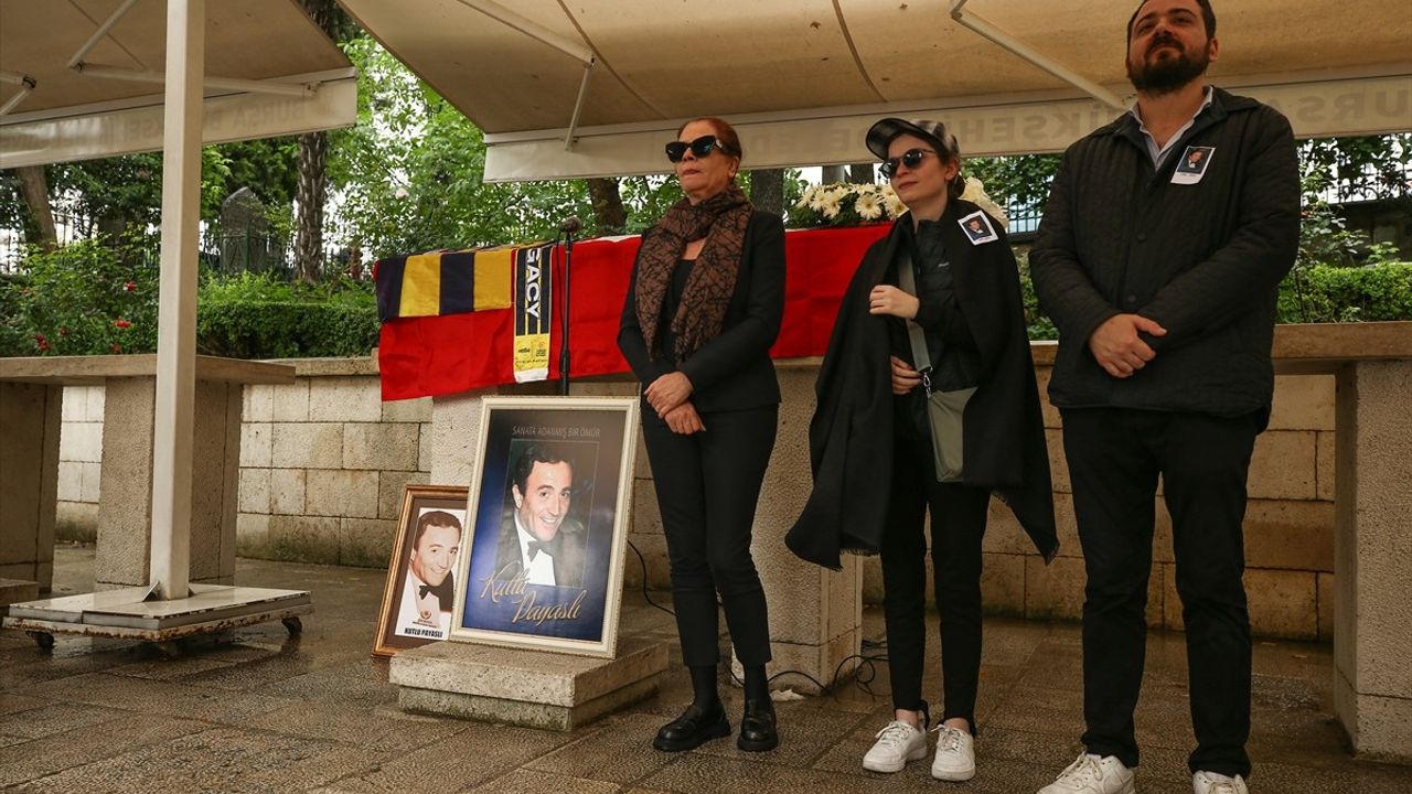 Devlet Sanatçısı Kutlu Payaslı Bursa'da Son Yolculuğuna Uğurlandı