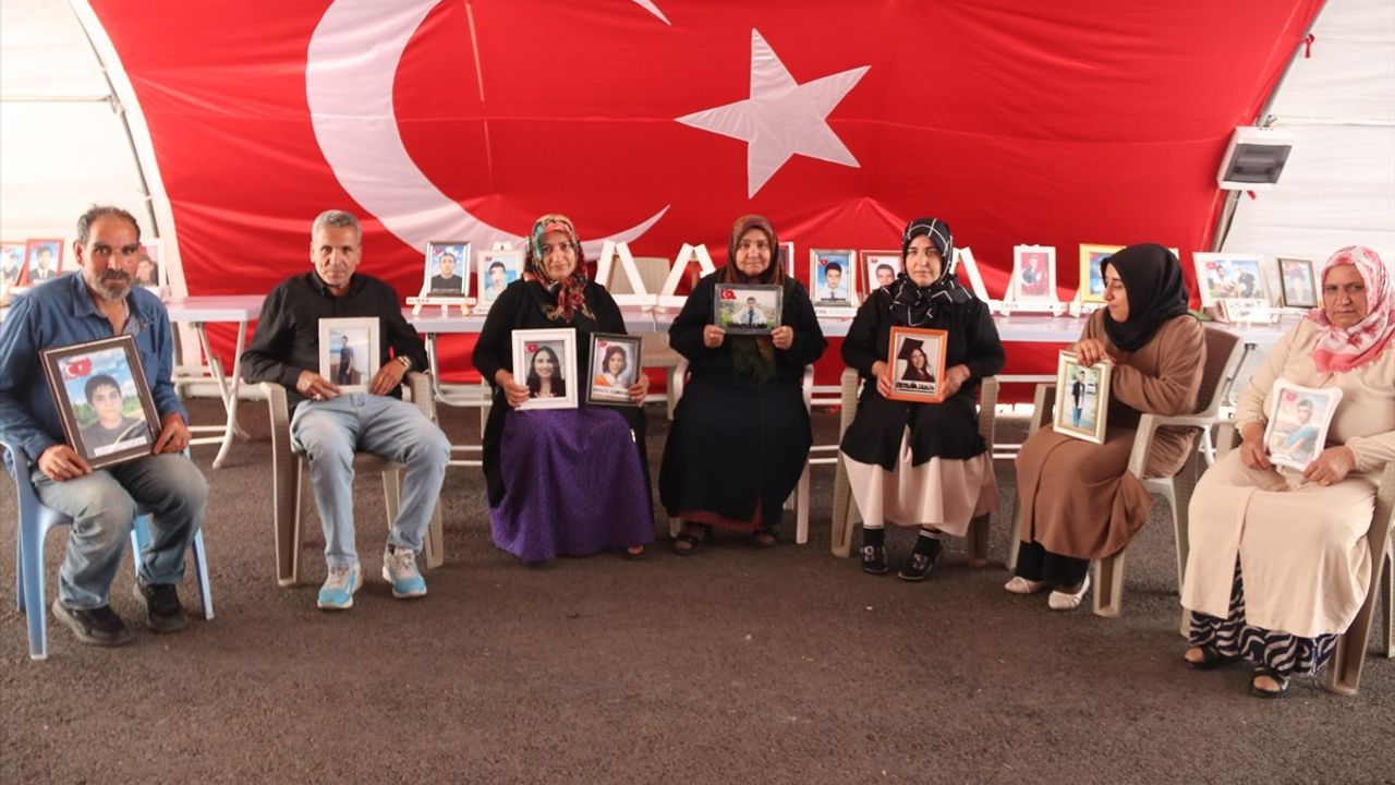 Diyarbakır Anneleri, Evlatlarını Kurtarmak için Mücadele Ediyor