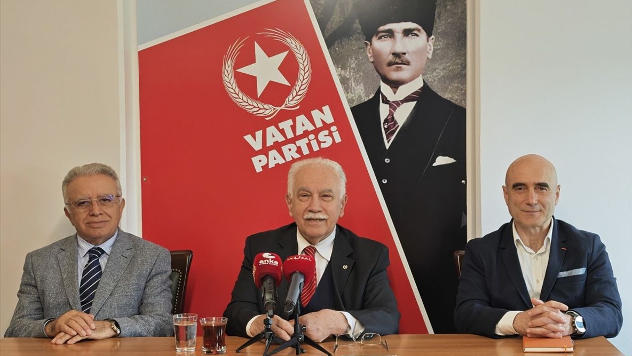 Doğu Perinçek'ten Dedeağaç'taki NATO Tatbikatına Tepki