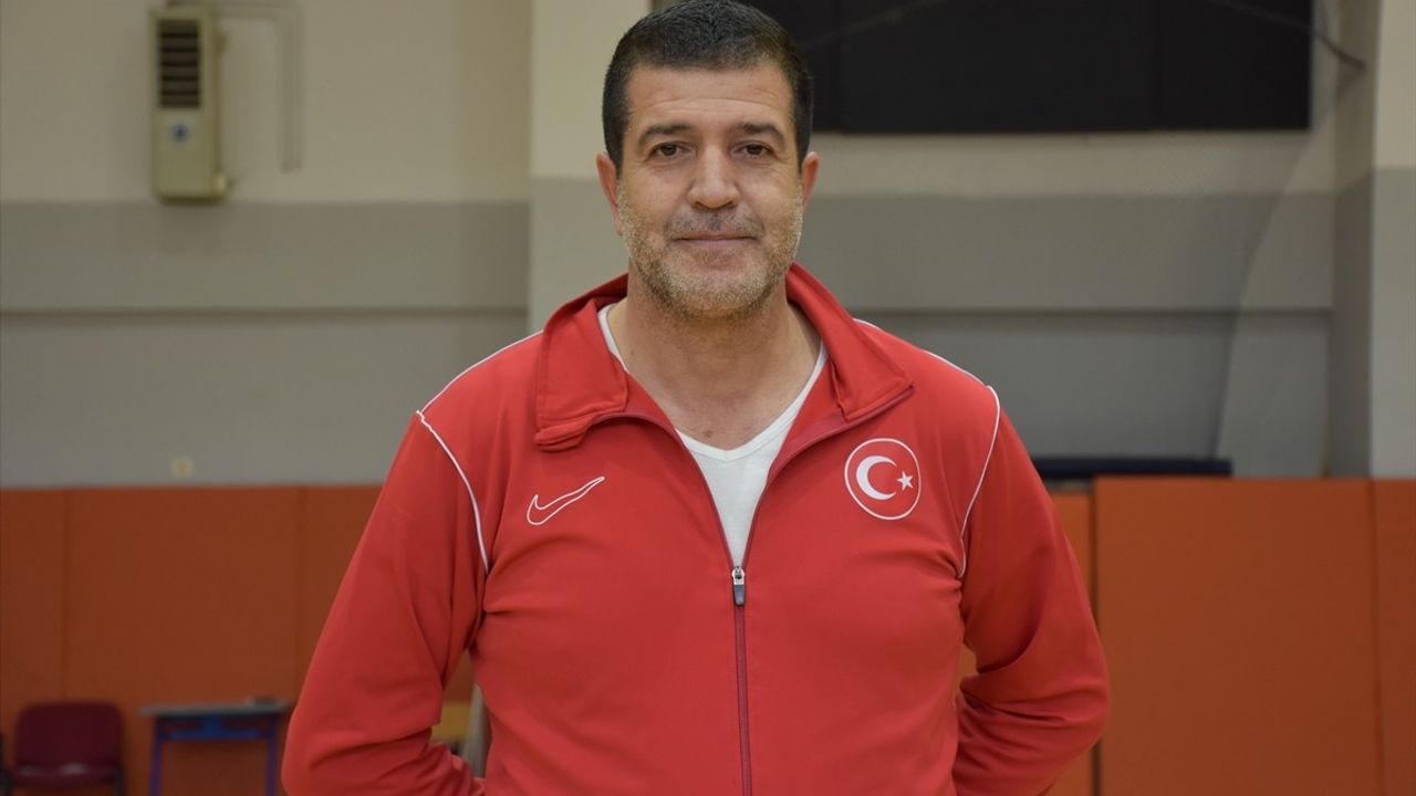 Down Sendromlu Basketbolcu Eren Yılmaz'ın Antrenörlük Hayali