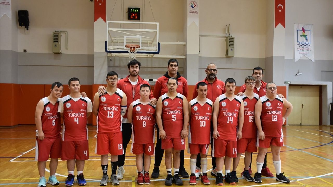 Down Sendromlular Basketbol Milli Takımı, Avrupa Şampiyonası'na Trabzon'da Hazırlanıyor