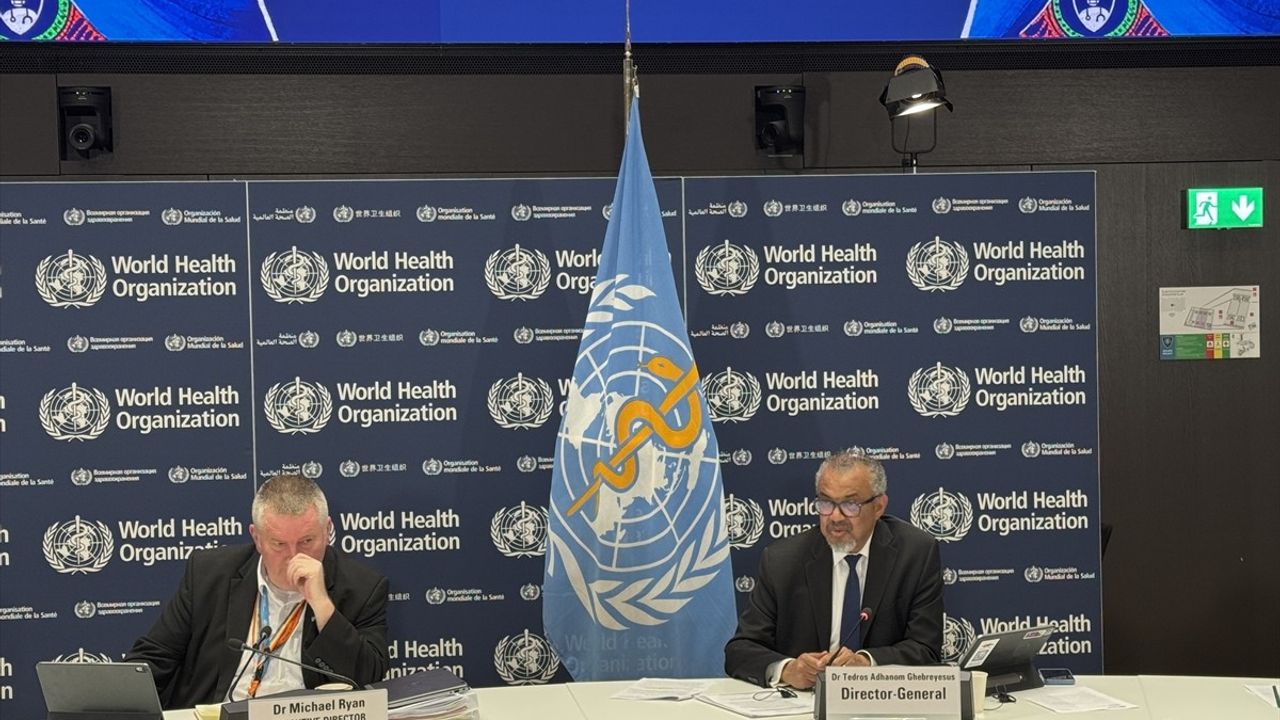 DSÖ Genel Direktörü: Gazze'de İlaçlar Beklerken Önlenebilir Hastalıklardan Ölüm Gerçekleşiyor