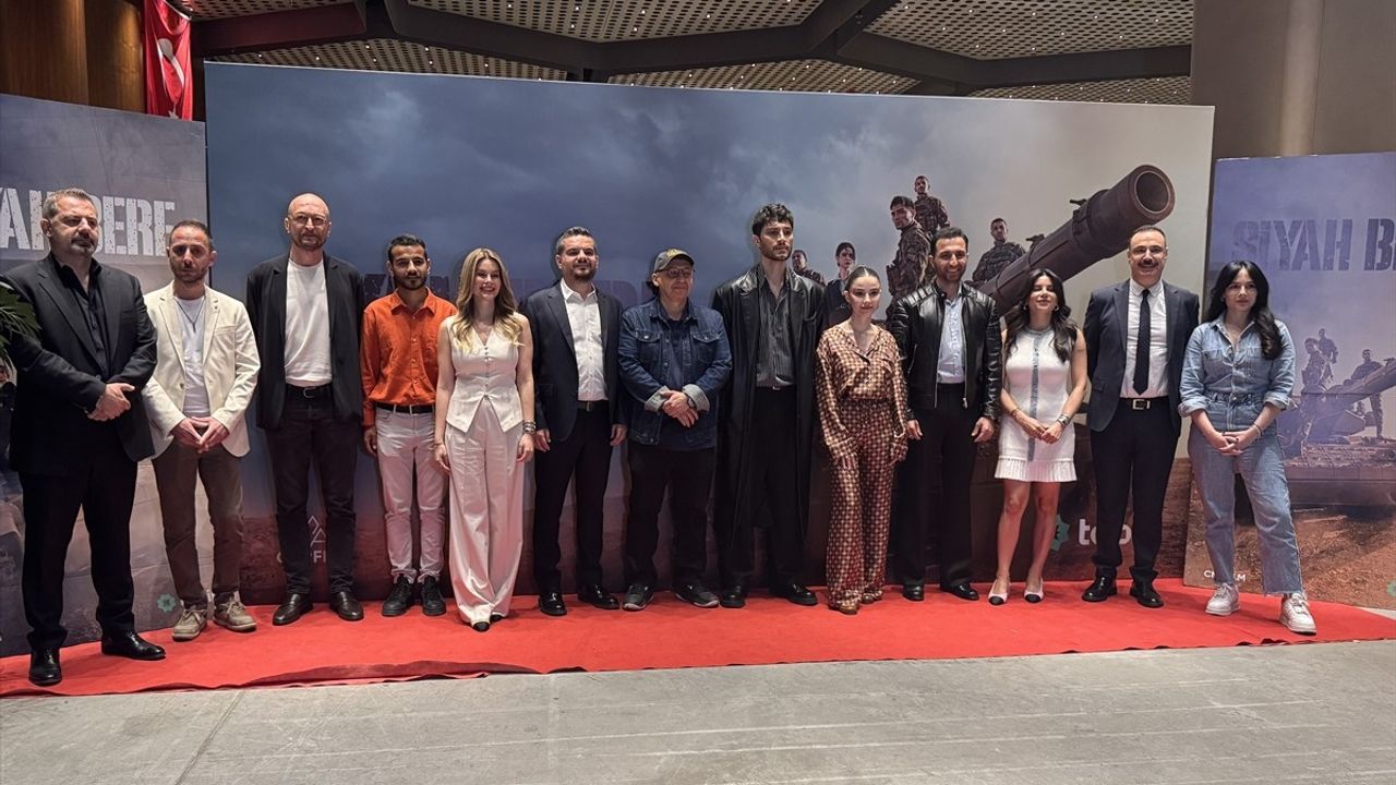 Dünyanın İlk Tank Dizisi 'Siyah Sancak' Tabii'de Yayınlandı