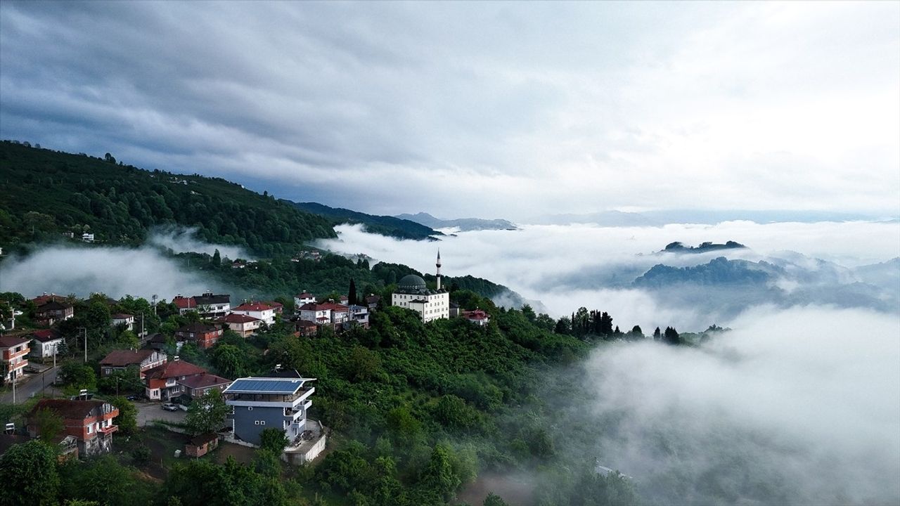 Düzce'de Sis Denizi Manzaraları Havadan Görüntülendi