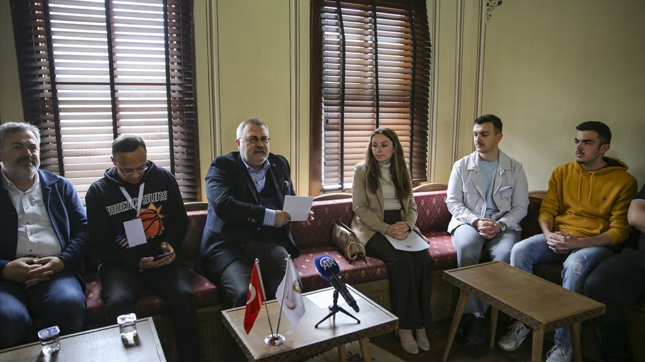 Edirne'de Türk Dış Politikasında Balkanların Yeri ve Önemi Konulu Söyleşi Düzenlendi