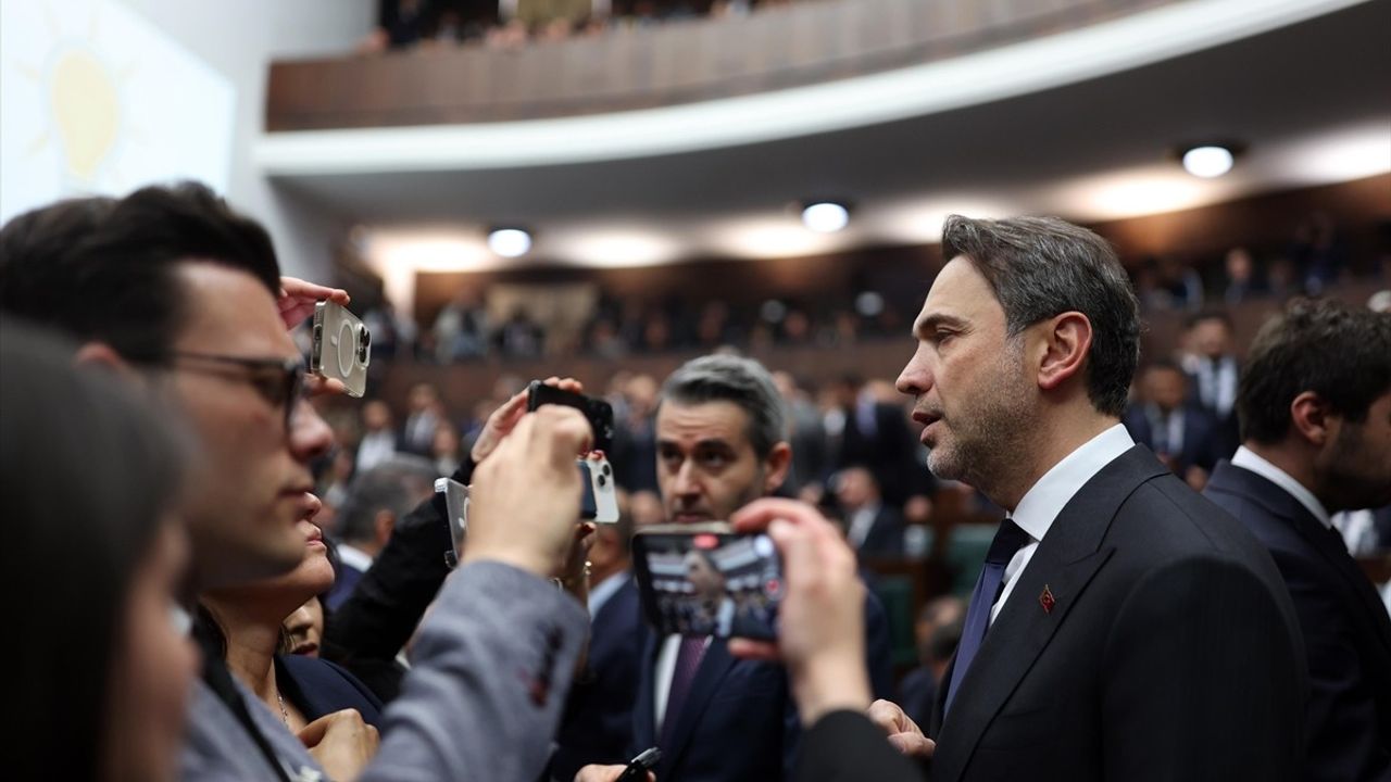 Enerji Bakanı Bayraktar, Elektrik Kesintileri Hakkında Endişe Edilecek Bir Durum Olmadığını Açıkladı