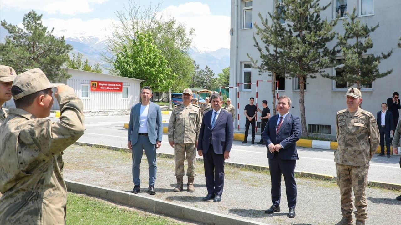 Erzincan'da Engelli Bireyin Askerlik Hayali Gerçekleşti