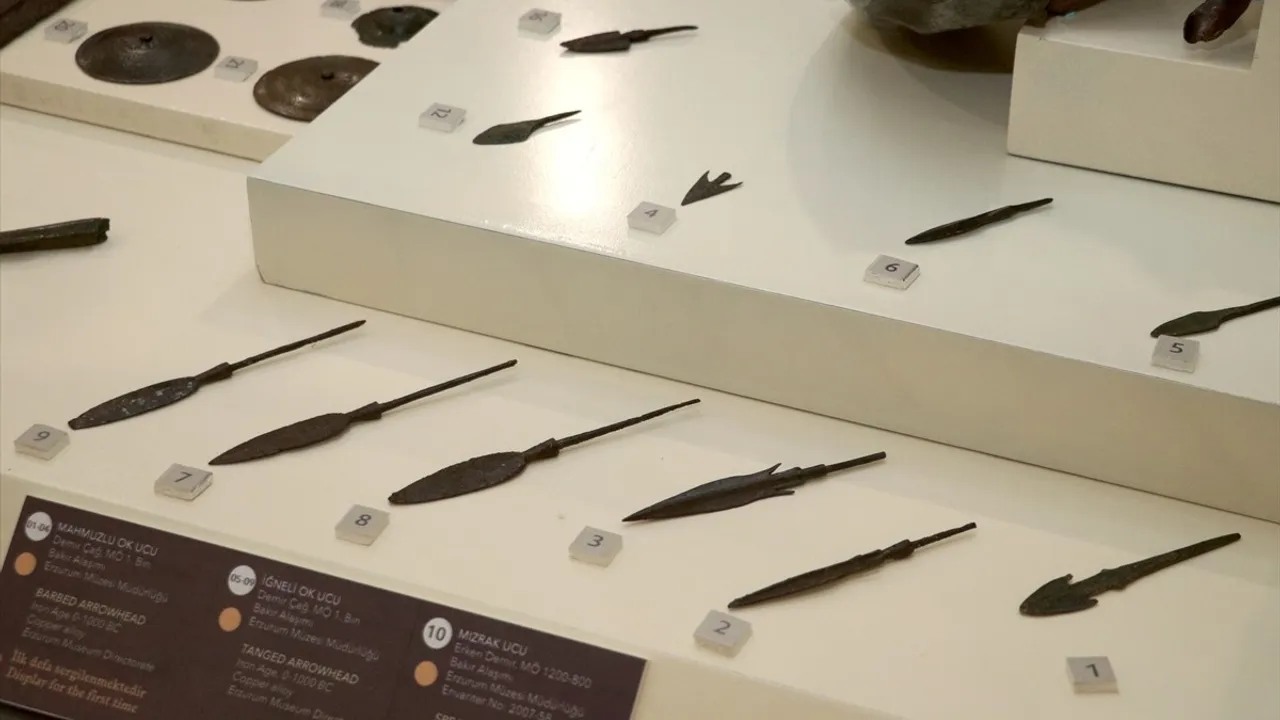 Erzurum'da 3 Bin Yıl Önceki Yaşam Mücadelesini Anlatan Eserler Sergilendi