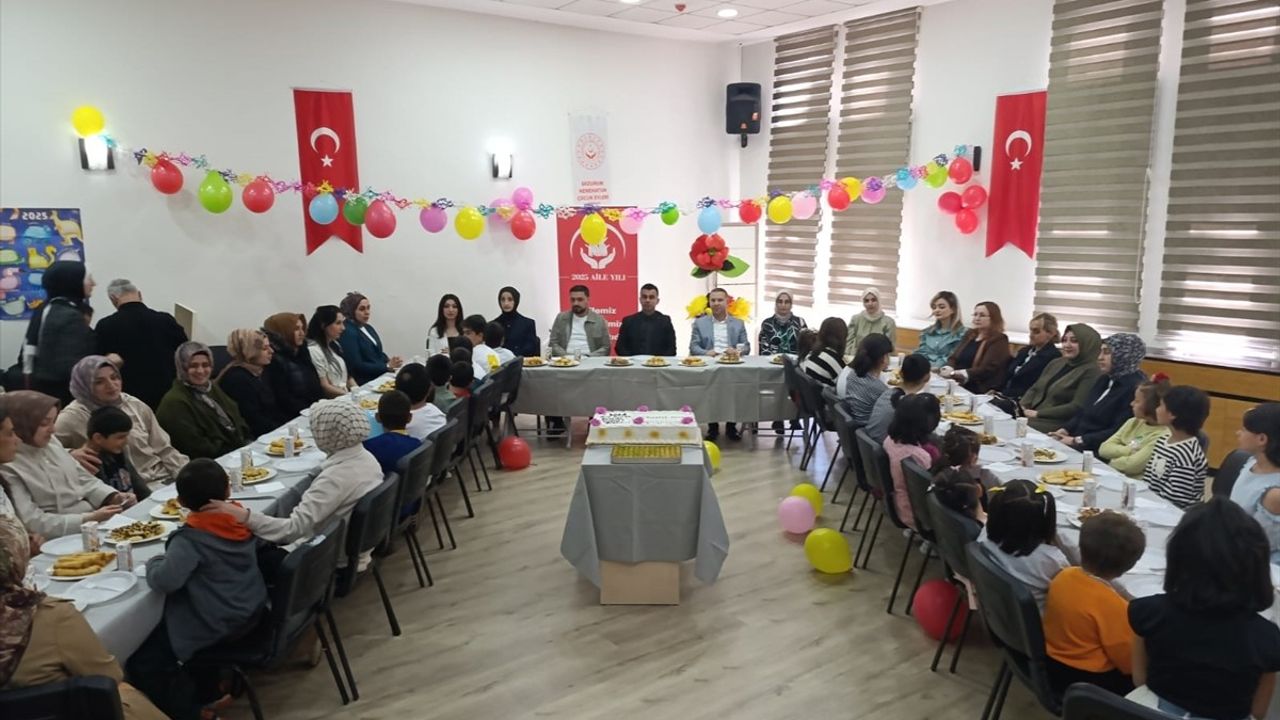 Erzurum'da Koruma Altındaki Çocuklar Anneler Günü'nü Kutladı