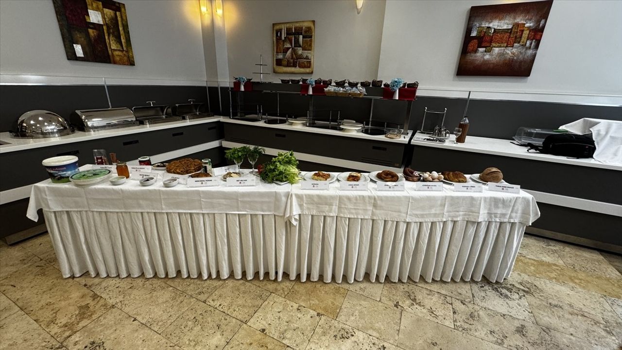 Eskişehir'de Türk Mutfağı Haftası'nda Yöresel Kahvaltılıklar Tanıtıldı