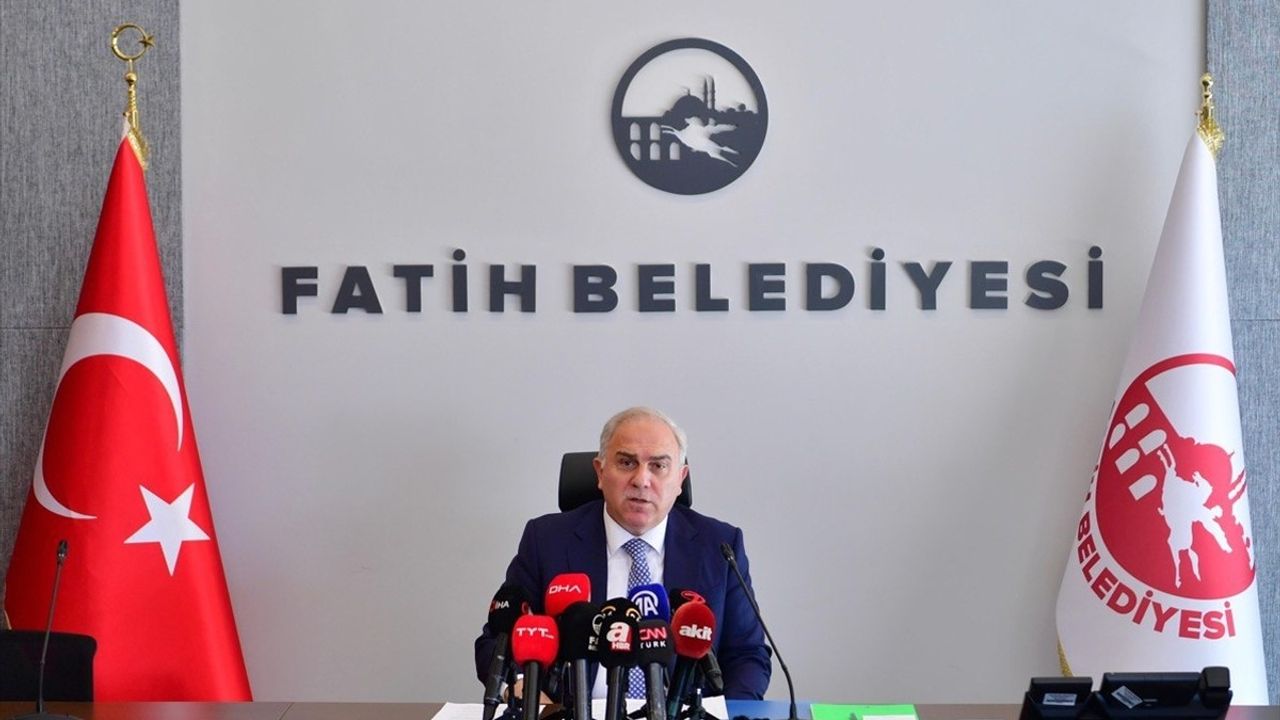 Fatih Belediye Başkanı Turan, CHP Genel Başkanı Özel'in İddialarına Yanıt Verdi