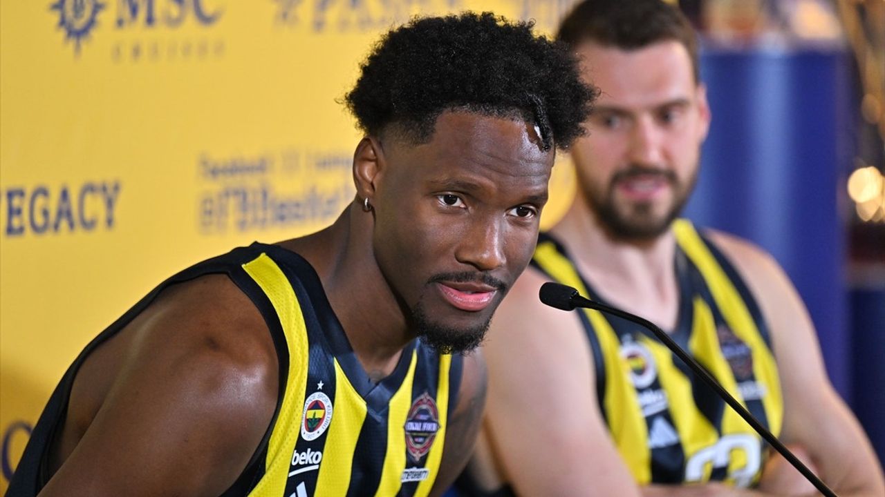 Fenerbahçe Beko, THY Avrupa Ligi Medya Gününde Basınla Bir Araya Geldi