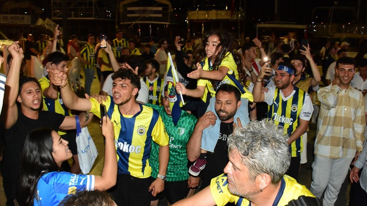 Fenerbahçe'nin THY Avrupa Ligi Şampiyonluğu, Antalya ve Çevresinde Coşkuyla Kutlandı