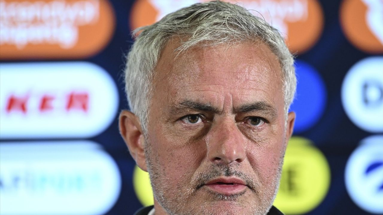 Fenerbahçe Teknik Direktörü Mourinho: Gidenlerin Yerine Gelecek Oyuncuların Kalitesi Belirleyici Olacak