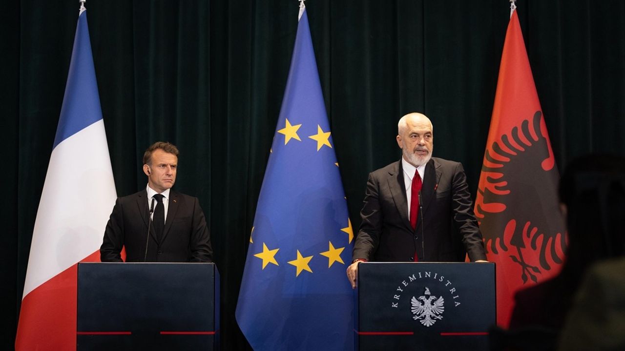 Fransa Cumhurbaşkanı Macron, Arnavutluk'un AB Üyeliğini Destekledi