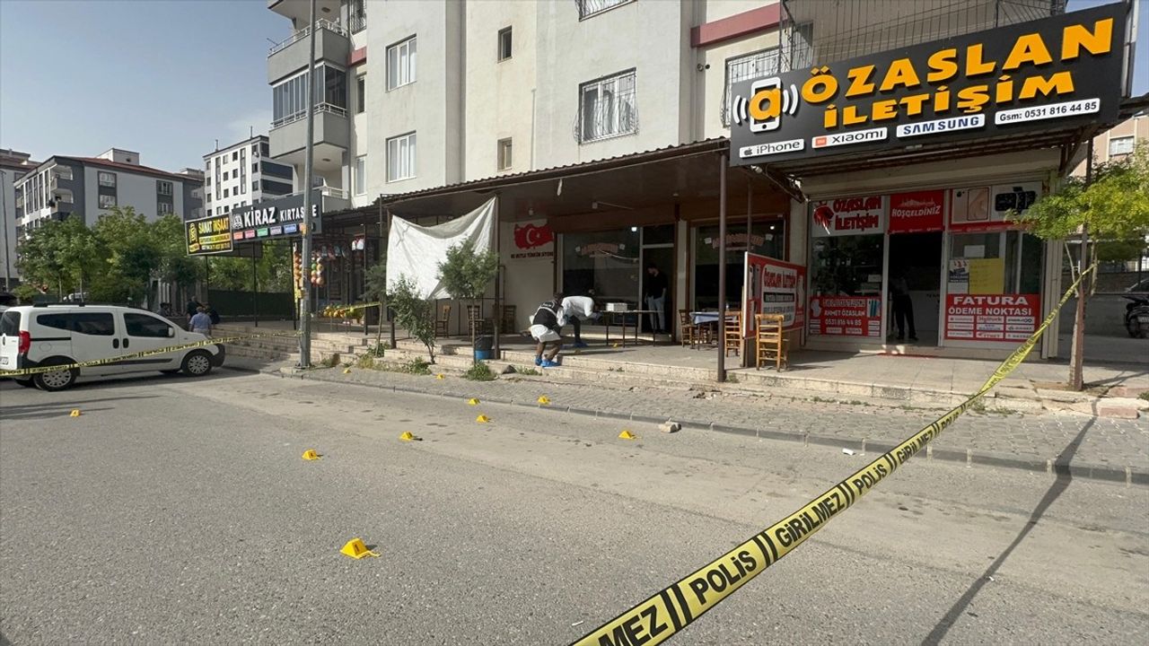 Gaziantep'te Silahlı Saldırı: 25 Yaşındaki Hasan Kaplan Hayatını Kaybetti