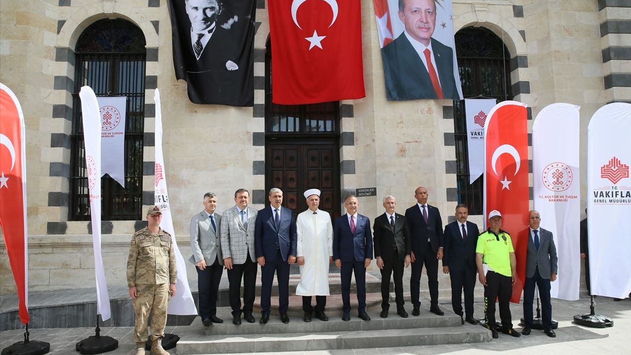 Gaziantep'teki Kurtuluş Camisi, Restorasyonun Ardından Yeniden İbadete Açıldı